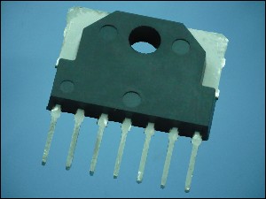 ИНТЕГРАЛНА СХЕМА LA7832 SIP-7H