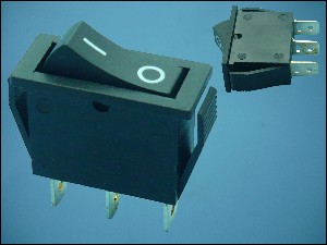 SWITCH RS-102-1C3 ON-ON 3-PIN