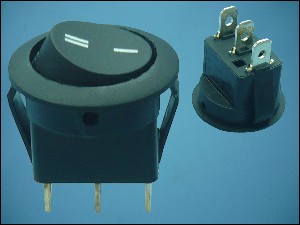 SWITCH RS-102-8C-7 ON-ON 3-PIN