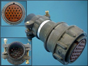 СЪЕДИНИТЕЛ 2PMД30KПH24Г581 ГНЕЗДОВ 24 pin