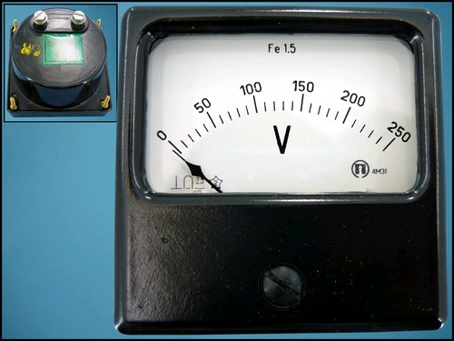 ВОЛТМЕТЪР 0-250V 4M31 Fe1.5
