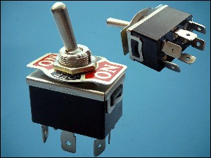SWITCH KN3C-203P 2xON-2xOFF-2xON 6-PIN
